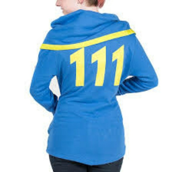 *DONATED* Fallout Vault 111 Hoodie - Picture 2 of 6